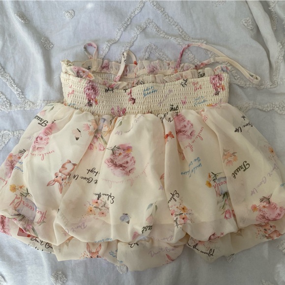 SHEIN Tops - SHEIN floral blouse